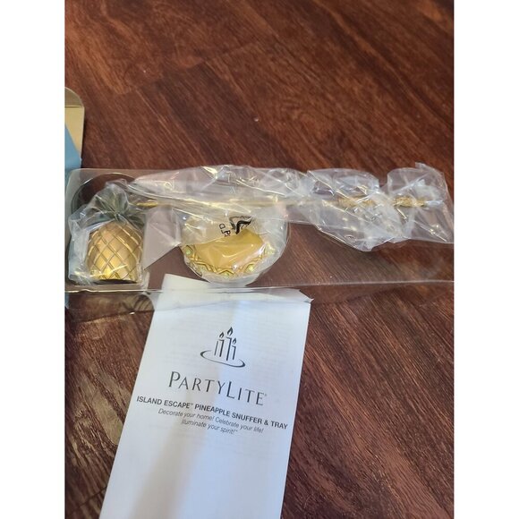 Partylite Island Escape Pineapple Snuffer and Tray NEW - Picture 3 of 3